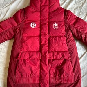 Team Canada 22 down women jacket lululemon